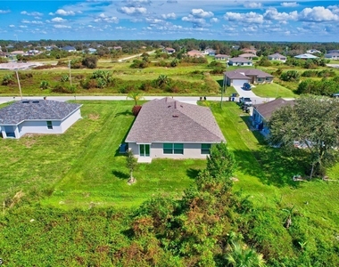 418 Pickford Avenue - Photo Thumbnail 12