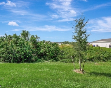 418 Pickford Avenue - Photo Thumbnail 13