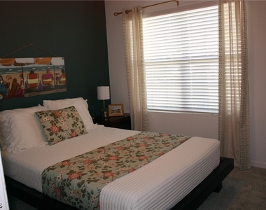 20056 Sweetbay Drive - Photo Thumbnail 3