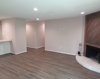 102 Marabou Place - Photo Thumbnail 14