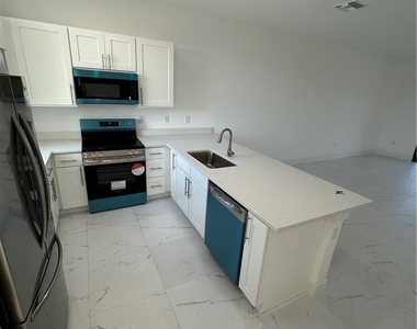 177/179 Pennfield Street - Photo Thumbnail 2