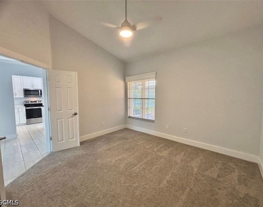 12396 Kelly Sands Way - Photo Thumbnail 10