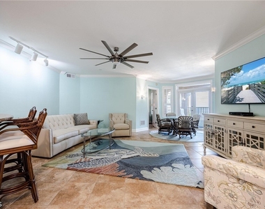 2825 Palm Beach Boulevard - Photo Thumbnail 4