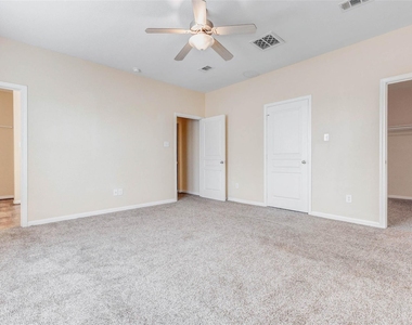 8605 Beviamo Street - Photo Thumbnail 15