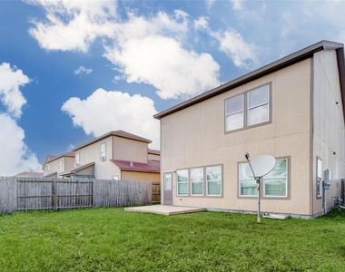 8605 Beviamo Street - Photo Thumbnail 8