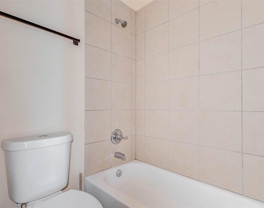 8605 Beviamo Street - Photo Thumbnail 13