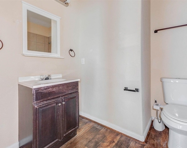 8605 Beviamo Street - Photo Thumbnail 14