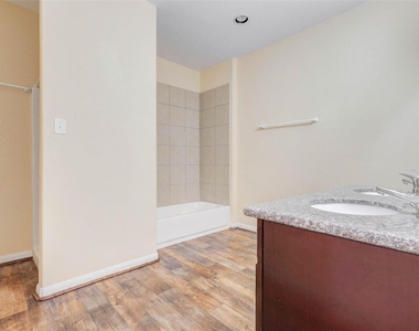 8605 Beviamo Street - Photo Thumbnail 19