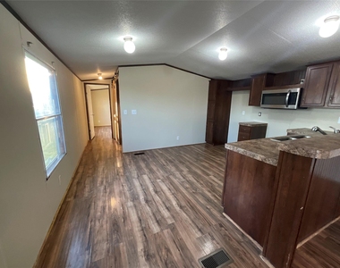 133 Country Oaks Street - Photo Thumbnail 10