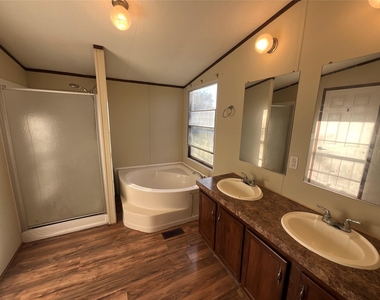 133 Country Oaks Street - Photo Thumbnail 22