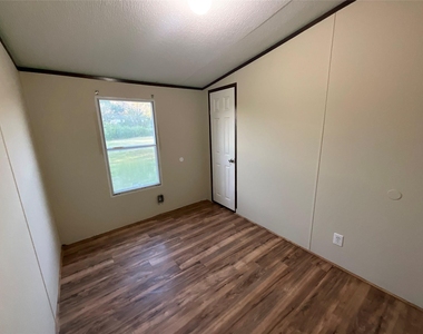 133 Country Oaks Street - Photo Thumbnail 21