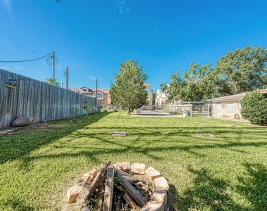 3426 Bradford Street - Photo Thumbnail 40