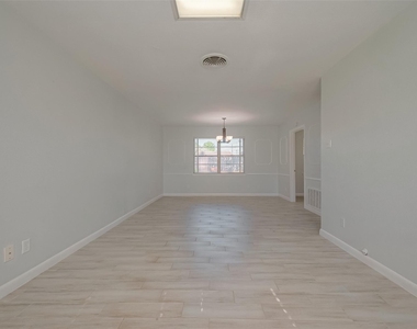 3426 Bradford Street - Photo Thumbnail 13