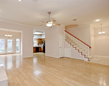 1721 Potomac Drive - Photo Thumbnail 2