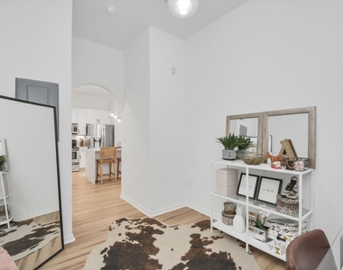 1441 East Street - Photo Thumbnail 18