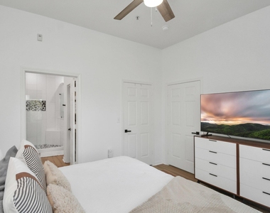1441 East Street - Photo Thumbnail 11