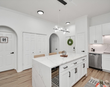 1441 East Street - Photo Thumbnail 6
