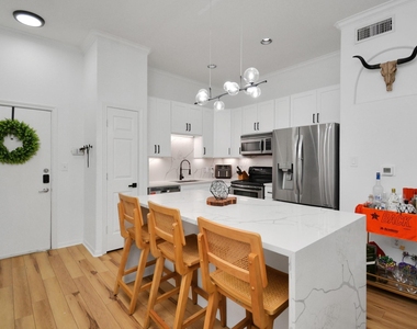 1441 East Street - Photo Thumbnail 3