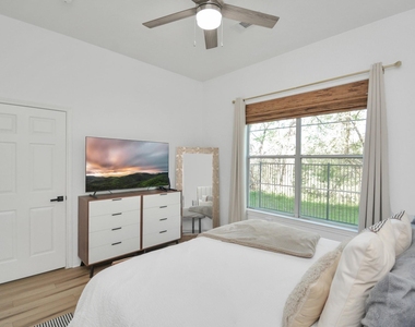 1441 East Street - Photo Thumbnail 10