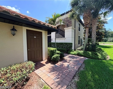 28047 Bridgetown Court - Photo Thumbnail 17
