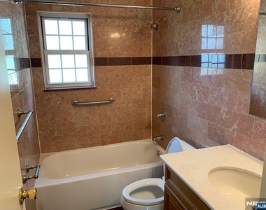 153 Park - Photo Thumbnail 14