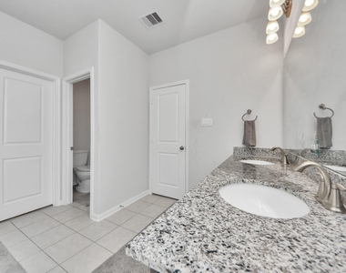 10618 Amador Peak Drive - Photo Thumbnail 31