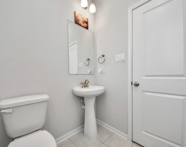 10618 Amador Peak Drive - Photo Thumbnail 12