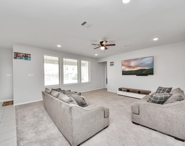 10618 Amador Peak Drive - Photo Thumbnail 19