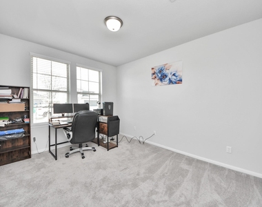 10618 Amador Peak Drive - Photo Thumbnail 6