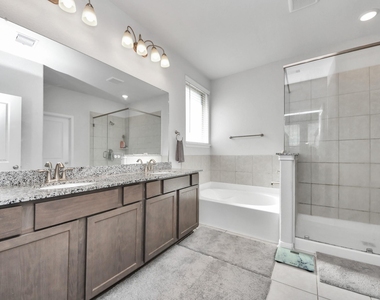 10618 Amador Peak Drive - Photo Thumbnail 30