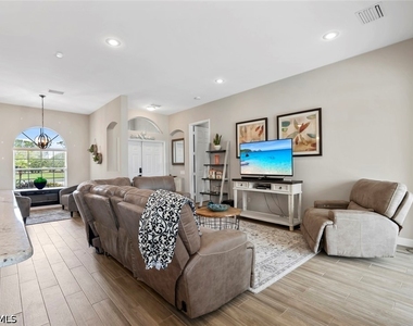 2970 Orange Grove Trail - Photo Thumbnail 6