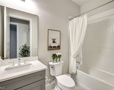 9209 Cayman Drive N - Photo Thumbnail 15