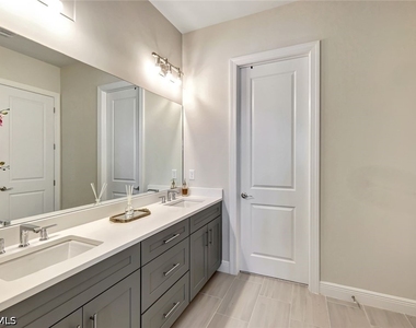 9209 Cayman Drive N - Photo Thumbnail 25