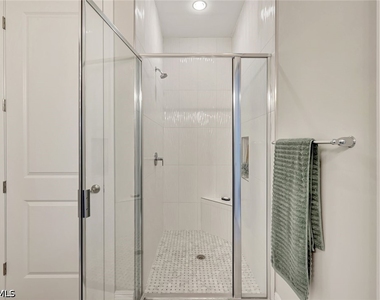 9209 Cayman Drive N - Photo Thumbnail 12
