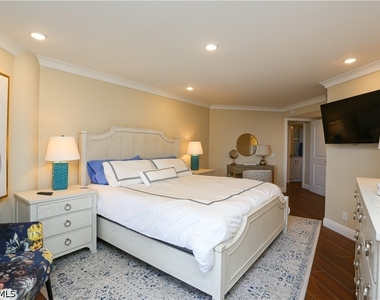 4041 Gulf Shore Boulevard N - Photo Thumbnail 19