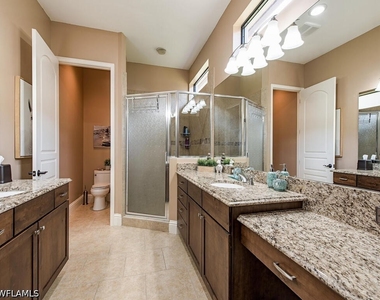 8000 Cordoba Place - Photo Thumbnail 8