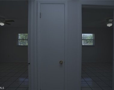 1193 S Alhambra Circle - Photo Thumbnail 11
