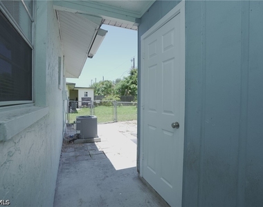1193 S Alhambra Circle - Photo Thumbnail 27