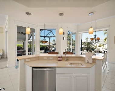 409 Waterleaf Court - Photo Thumbnail 8