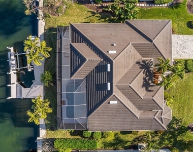 409 Waterleaf Court - Photo Thumbnail 3