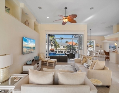 409 Waterleaf Court - Photo Thumbnail 4