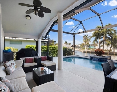 409 Waterleaf Court - Photo Thumbnail 16
