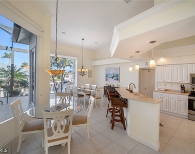 409 Waterleaf Court - Photo Thumbnail 5