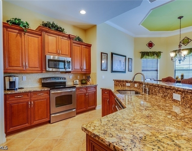 7771 Cottesmore Drive - Photo Thumbnail 8