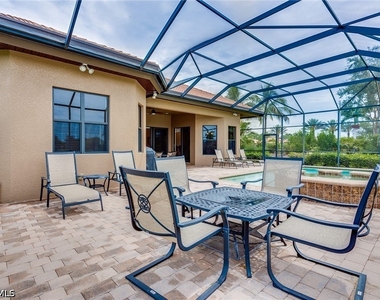 7771 Cottesmore Drive - Photo Thumbnail 14