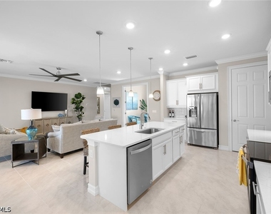18713 Lake Hammock Drive - Photo Thumbnail 9