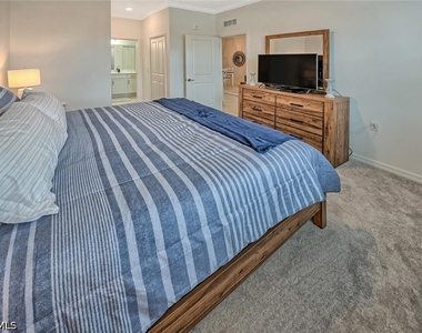 6058 National Boulevard - Photo Thumbnail 10