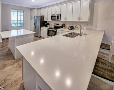 6058 National Boulevard - Photo Thumbnail 5