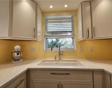 301 6th Avenue S - Photo Thumbnail 15