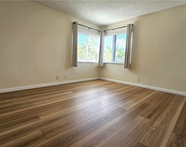 301 6th Avenue S - Photo Thumbnail 26